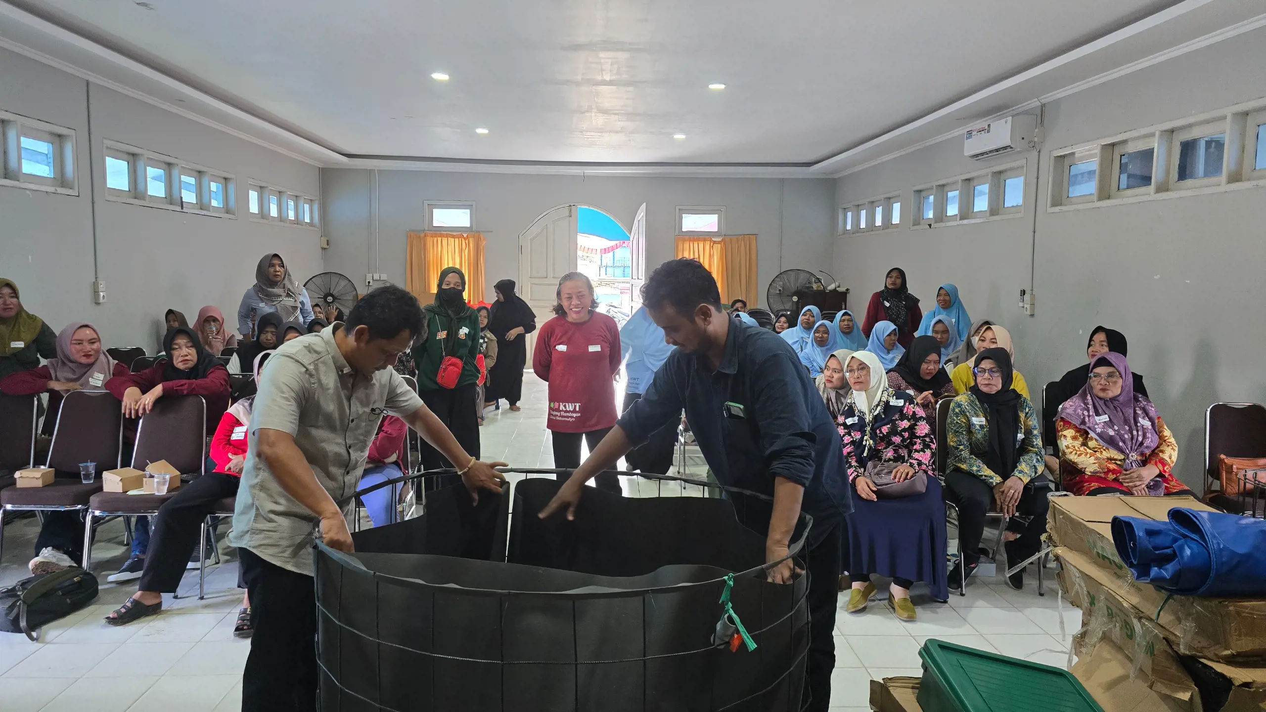 Dorong Ekonomi Sirkuler, Pertamina Hulu Sanga Sanga Fasilitasi Pengembangan Sistem Pertanian Terpadu bagi Kelompok Wanita Tani