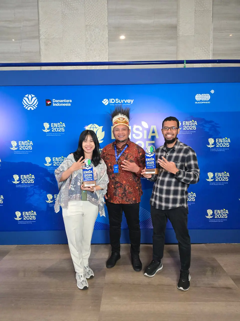 Berkat Inovasi Ramah Lingkungan , Pertamina EP Zona 14 Papua Field Sabet 2 Penghargaan Platinum ENSIA Award 2025